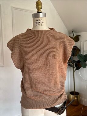 Babaton Sleeveless Crewneck Sweater in Camel